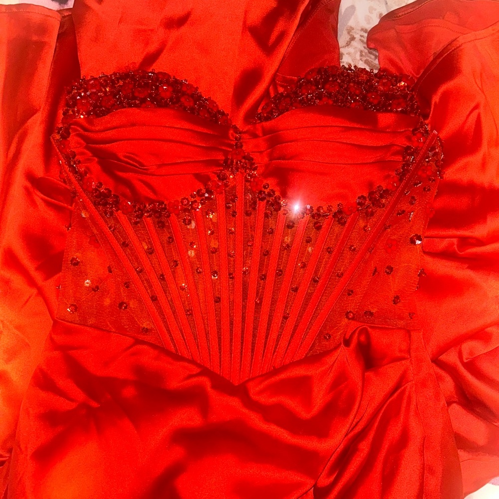 Elegant Red Strapless Prom Dress